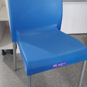 SILLA PLAST VOSS MALLORCA AZUL